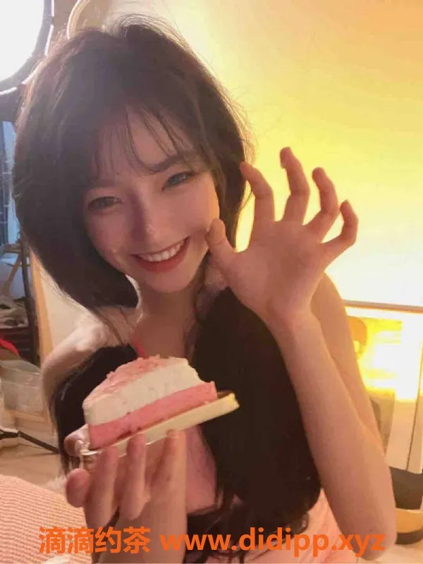 上海楼凤-黄埔果果，168cm D罩杯，体验多项服务！