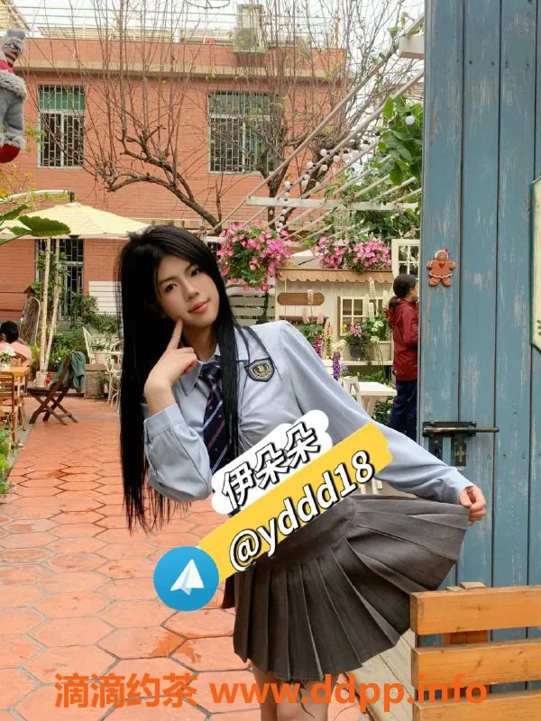 厦门楼凤-厦湖里区伊朵朵，160身高，45体重，共浴服务