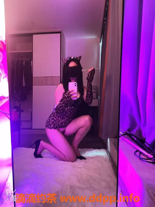 深圳楼凤资源信息,福田默画，163cm身材比例，1000p起，绝对值得体验