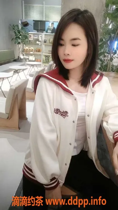 深圳楼凤-龙华兼职美美，26岁，完美身材，服务优质