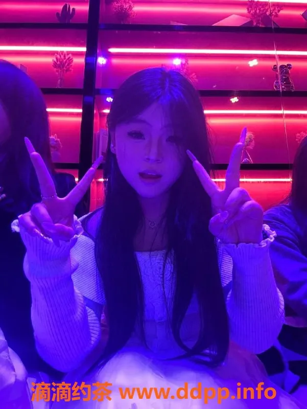 成都楼凤-成华区兔兔，身高160，体重98，服务优质