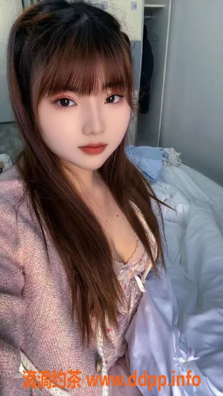 广州楼凤-天河御姐思思，5P大胸诱惑等你体验