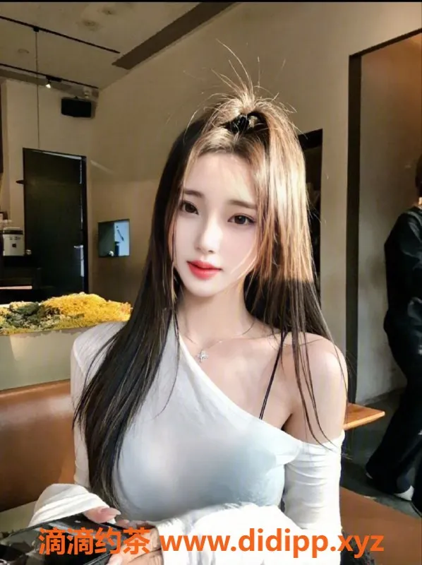 广州楼凤-天河御姐娇娇，13P鸳鸯浴，享受舌吻服务！