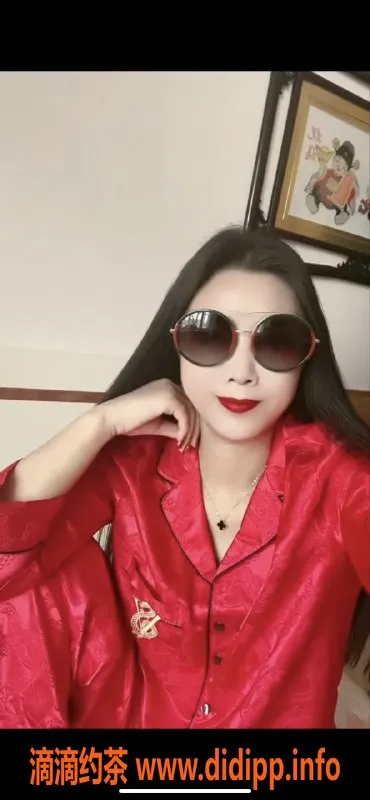 深圳楼凤-福田蔓琳30岁，身高165cm，深受欢迎，全套服务仅500元