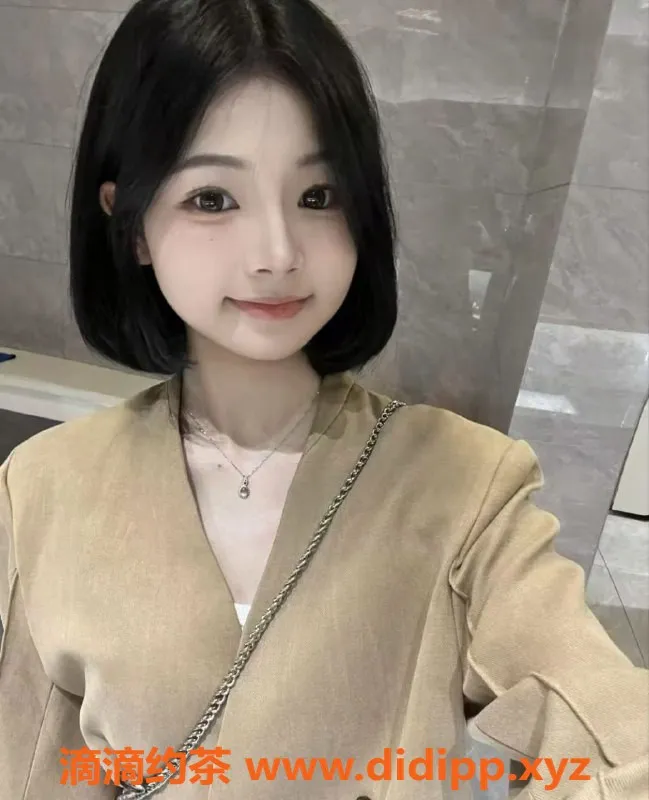 广州楼凤-广州白云20岁小嫩妹，身高165cm，茶水费500起