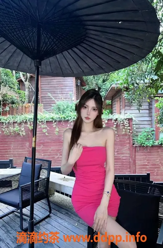 厦门楼凤-思明莲坂网红御姐，七米长腿超吸引！