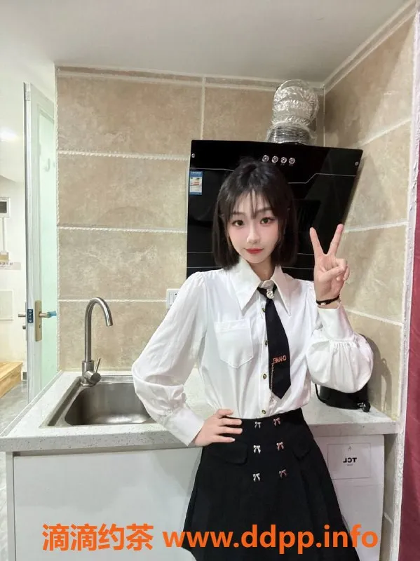 广州楼凤-佛山蛇吻芊芊，800起服务体验