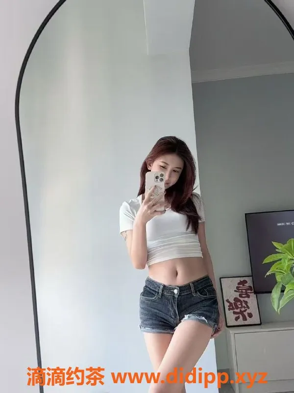 上海楼凤-徐汇佳怡，165cmC胸，1200元起，服务多样