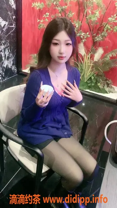 广州楼凤-天河嫩妹小七，800元起，视频验证服务！