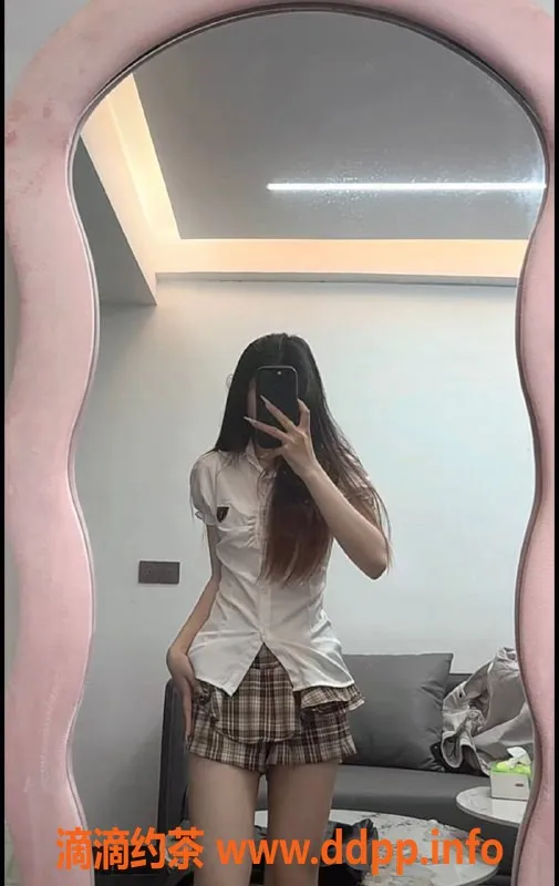 广州楼凤-番禺嫩妹小诺，7P鸳鸯浴等你来体验！