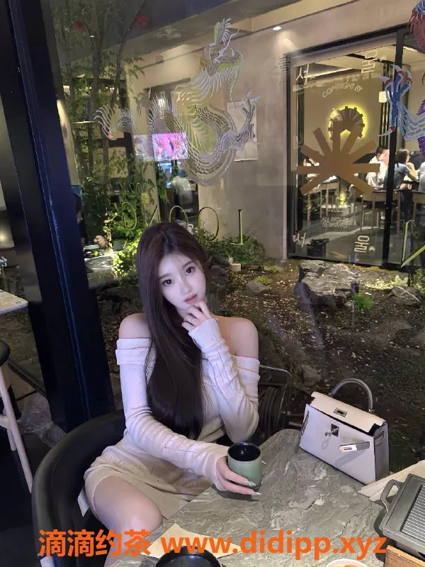 广州楼凤-天河御姐琪琪，夜课12P大胸舌吻服务