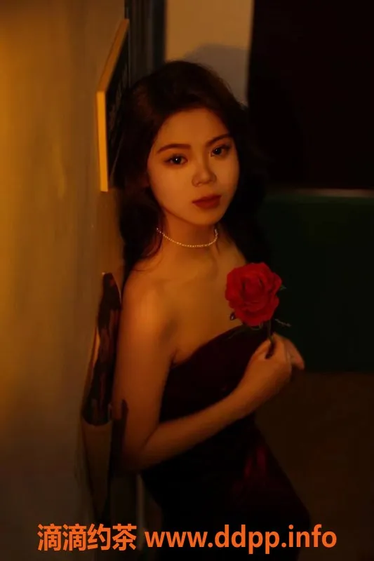 杭州楼凤-西湖嫩妹桉桉 800元陪浴服务超值推荐