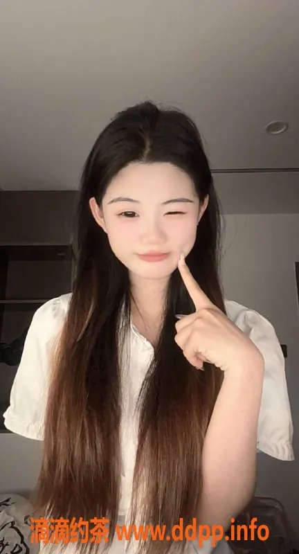 广州楼凤-番禺嫩妹小诺，700元私密服务，视频验证