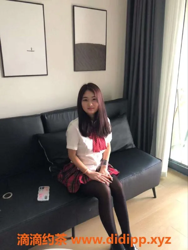 成都楼凤-成华区小灵灵 160cm E罩杯 热情服务仅需400元