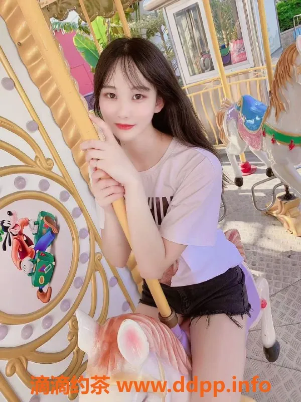 广州楼凤资源信息,天河嫩妹萱萱，6P鸳鸯浴，绝对大长腿！