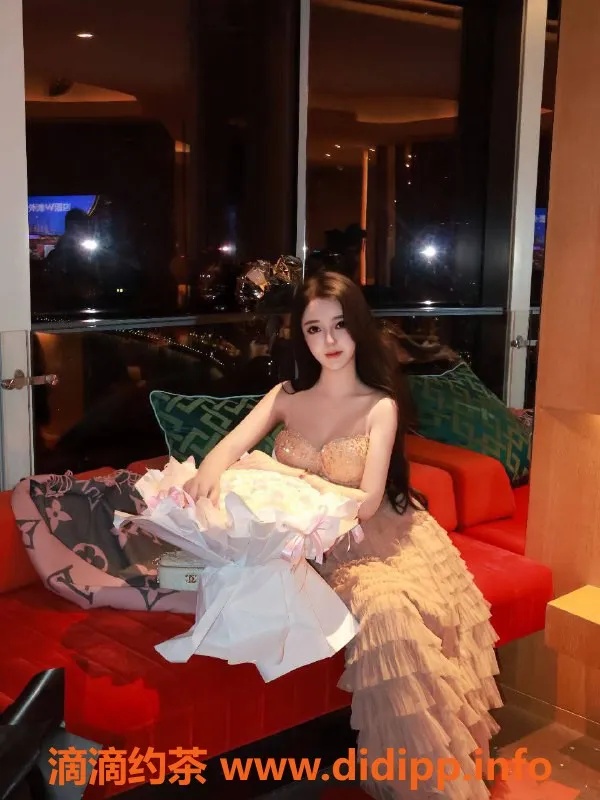 上海楼凤-普陀杨悠悠，168cm D罩杯，服务超赞！