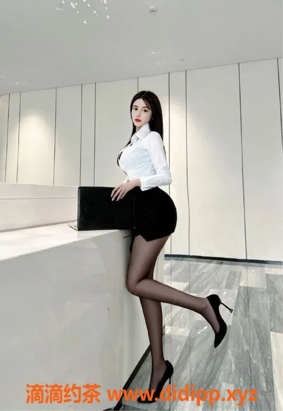 深圳楼凤-南山网红香奈儿，1288P超优体验！