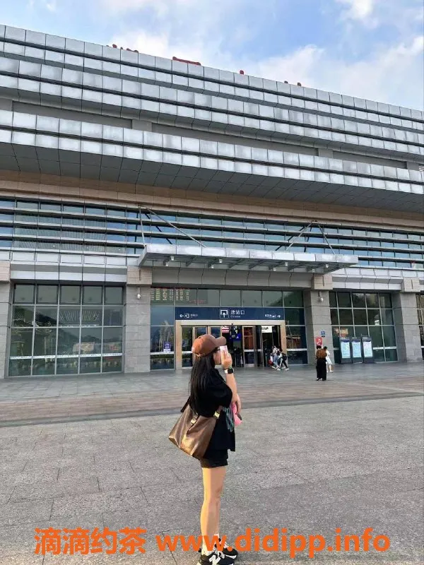 西安楼凤-柚子未央，5p课费，优质服务等你来体验