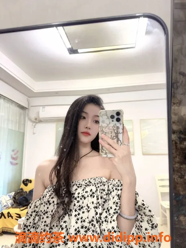 成都楼凤-成华区茹茹，21岁，皮肤白皙，160斤清纯美女