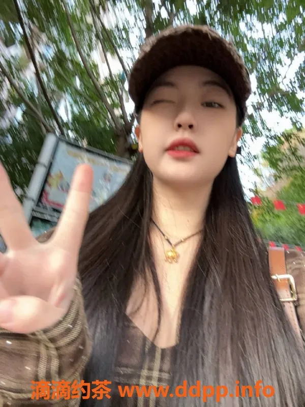 成都楼凤资源信息,成华区茹茹，21岁，皮肤白皙，160斤清纯美女