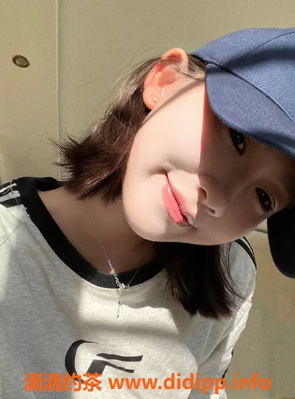 西安上门服务-174cm大长腿女孩豆沙莫妮卡，服务超赞！