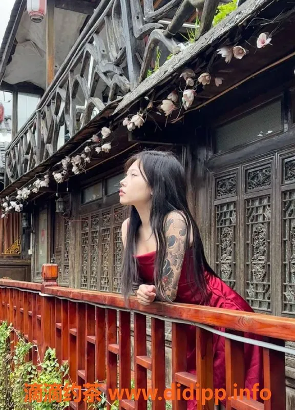 北京楼凤-百子湾嫩妹佳一，内衣批发17Z起