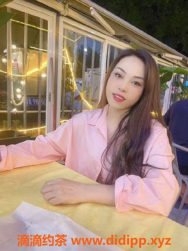 广州楼凤-天河御姐乐乐，课费500元，私聊约玩