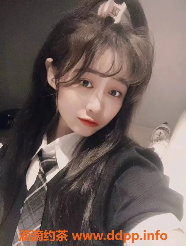 广州楼凤-花都Vivi老师，162cm，50kg，26岁热情服务