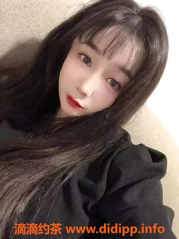 广州楼凤-花都Vivi老师，162cm，50kg，26岁热情服务