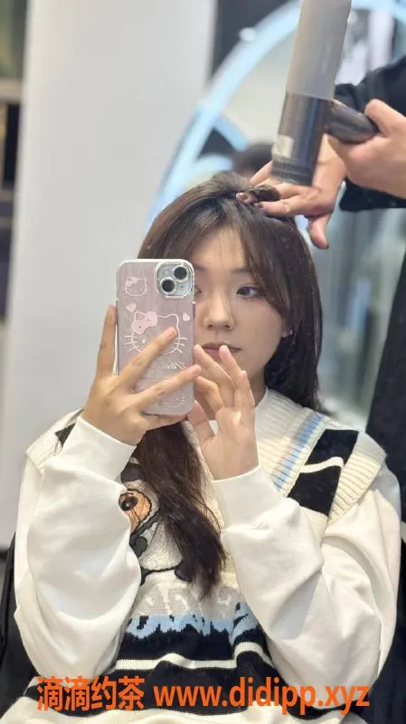 深圳楼凤-福田米宝，19岁165cm C+++ 性感服务，高性价比！