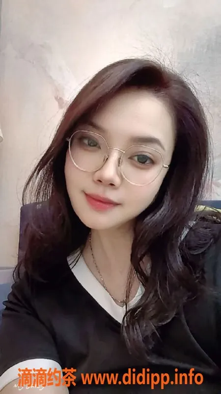 杭州楼凤-上城区AV熟女风，95年生，单次只需7元