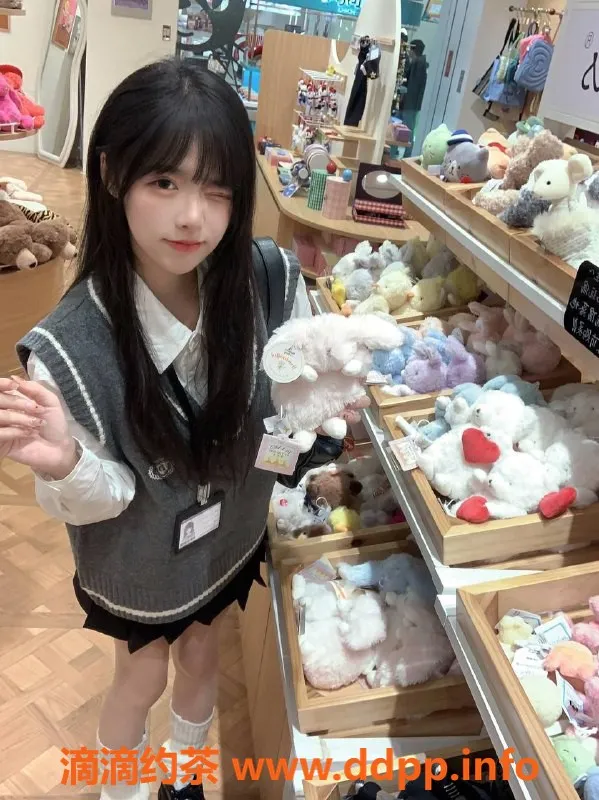 杭州楼凤-杭州茗露，165cm B+身材活泼女神来袭