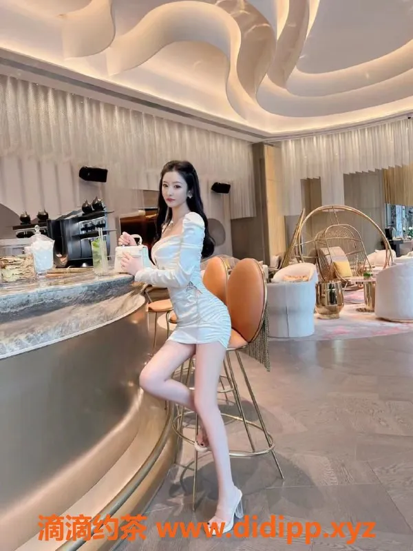 成都楼凤-武侯区梦妍御姐车，颜值服务俱佳