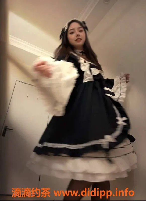 上海楼凤-徐汇小毛毛，20岁，162cm，C罩杯，包夜5500