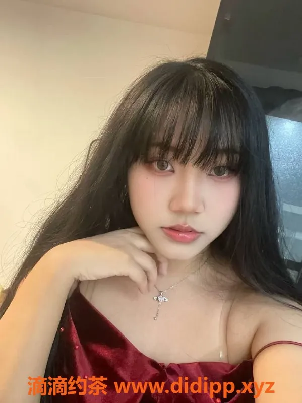 广州楼凤资源信息,番禺小陈 700元体验69p 舌吻服务