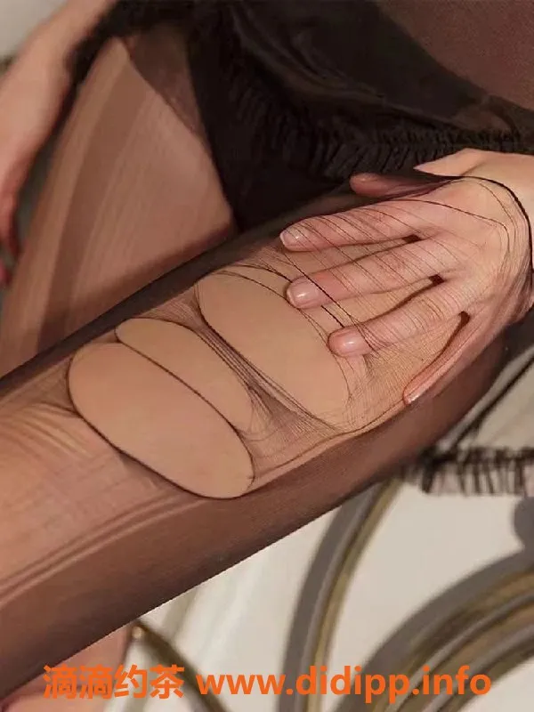 成都楼凤-青羊区千凡，大长腿御姐，7p体验推荐