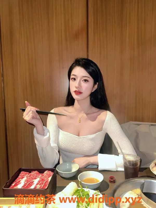 广州楼凤-天河御姐雯雯子，25PP大胸魅力无限