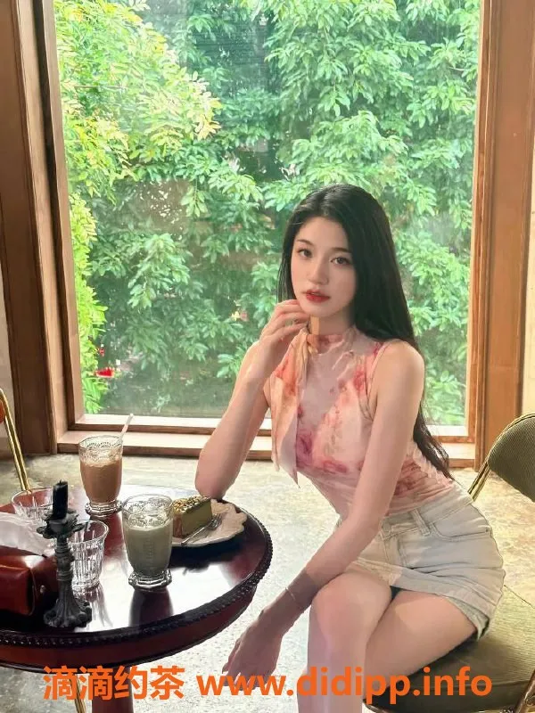 广州楼凤-天河御姐雯雯子，25PP大胸魅力无限