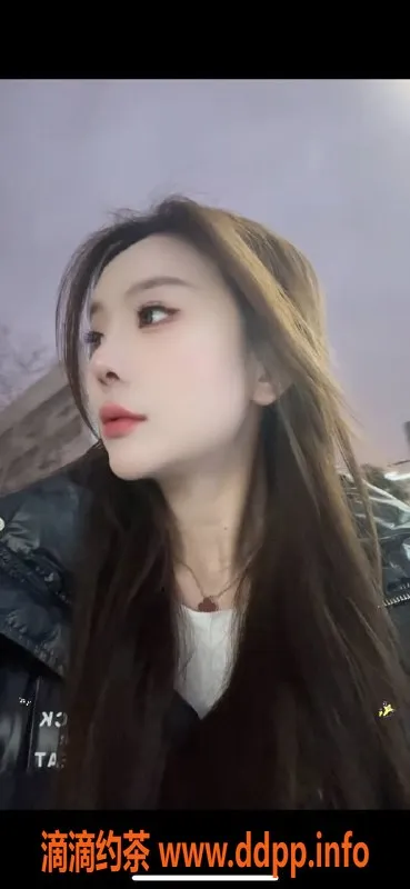 广州楼凤-海珠御姐思瑶，800元尽享舌吻与69p服务