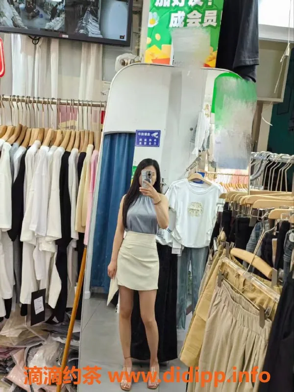 广州楼凤-天河御姐晴晴，视频验证，500元一小时