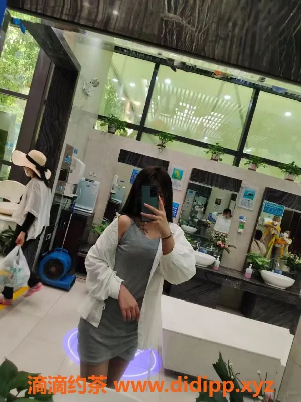 太原楼凤-大同处女18岁学生 性感身高160，价格实惠