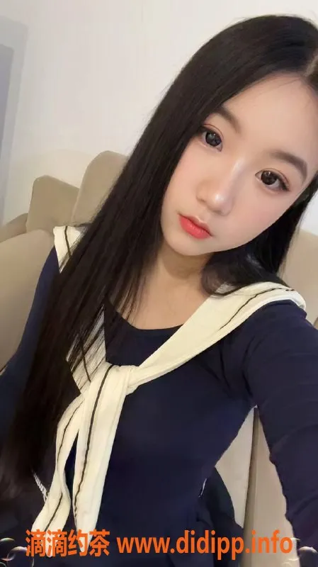 广州楼凤-番禺小慧嫩妹，600元舌吻P服务