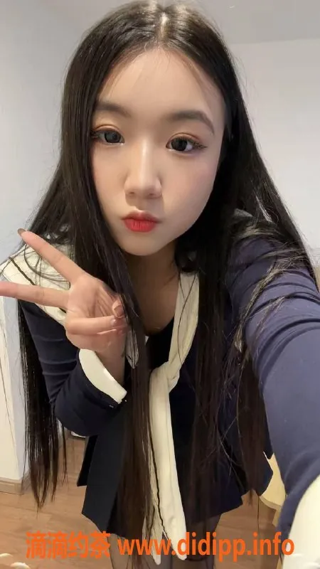 广州楼凤资源信息,番禺小慧嫩妹，600元舌吻P服务