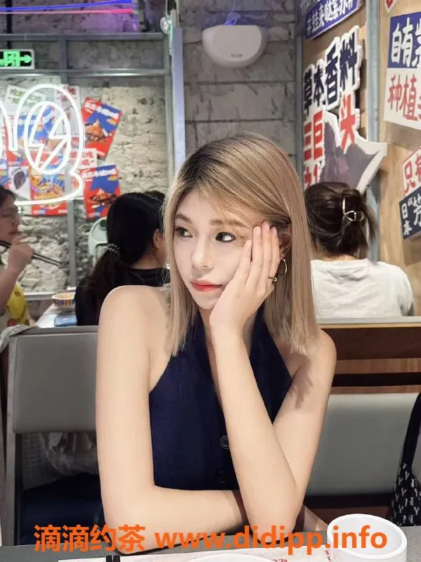 广州楼凤-海珠嫩妹婠婠，600元每小时，1200元两小时