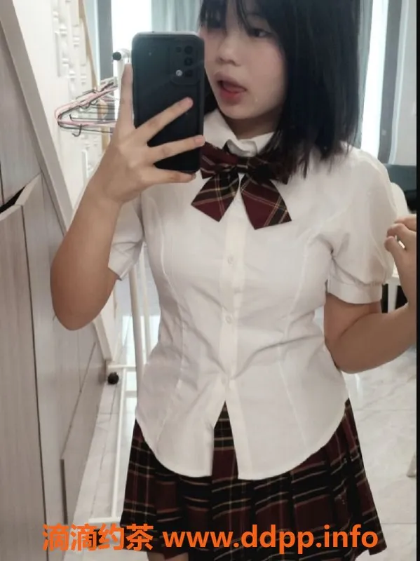 长沙楼凤-芙蓉区小雪18岁轻熟女身材火辣，400起