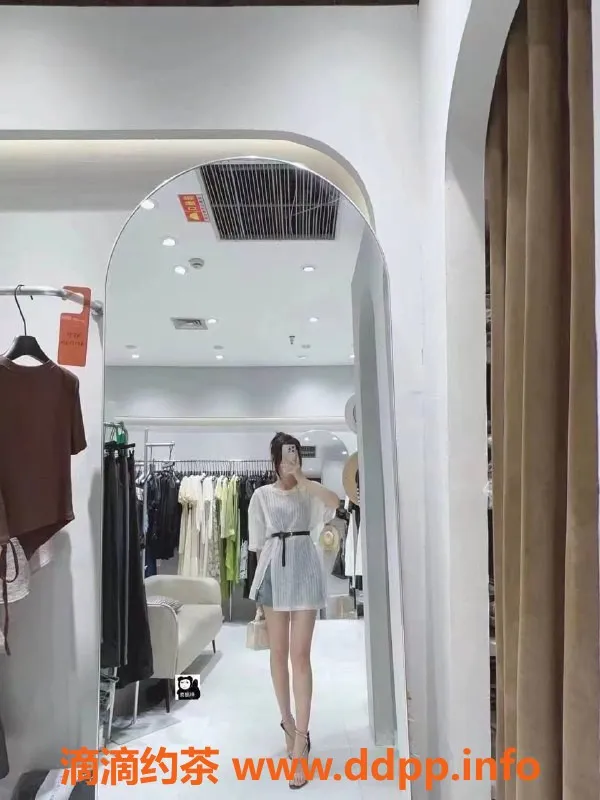 广州楼凤-佛山小书婷，蛇吻服务，800起