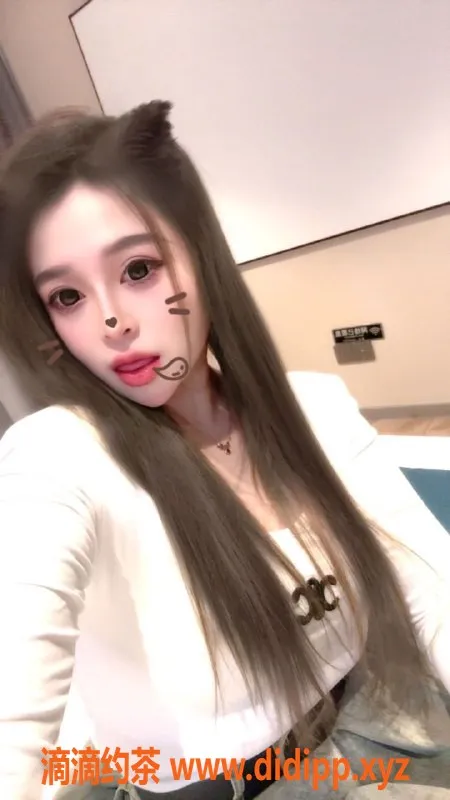 太原楼凤-太原桃子，24岁，身高165cm，1500p/小时服务