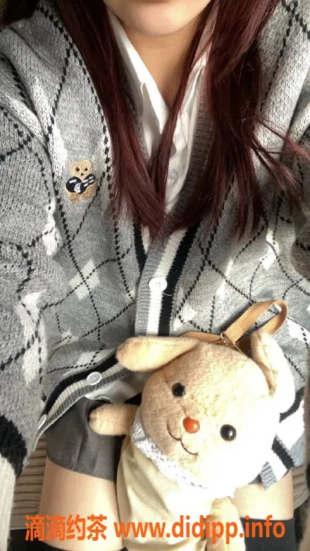 郑州上门服务-中原区嫩妹星星，18岁160CM，超值7元体验