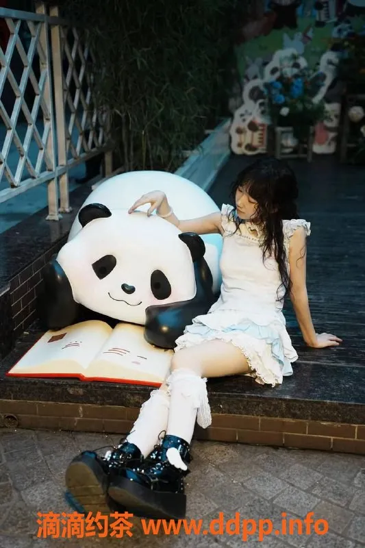 成都楼凤-成华区小嘟嘟，162cm可爱萝莉，身材性感