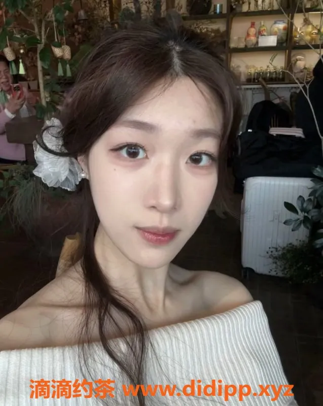 北京楼凤-朝阳喵喵老师，纯情女大，700起步